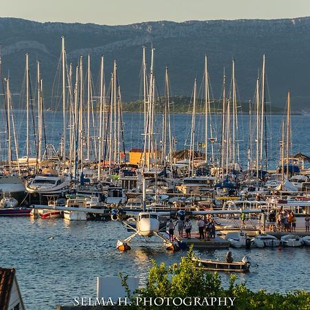 Hotel Borik Lumbarda Bagian luar foto